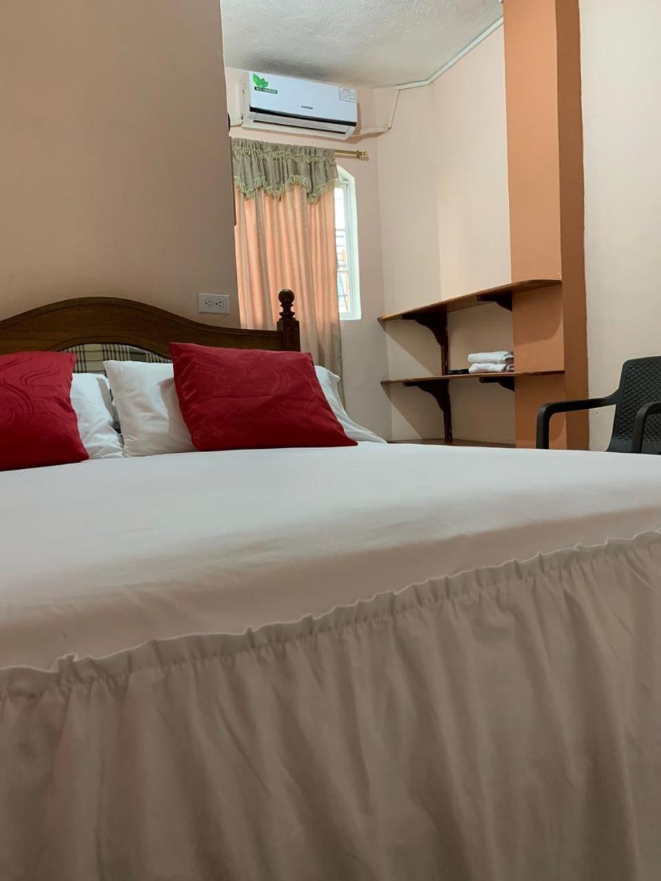 Hotel La Barca Atacames Eksteriør bilde